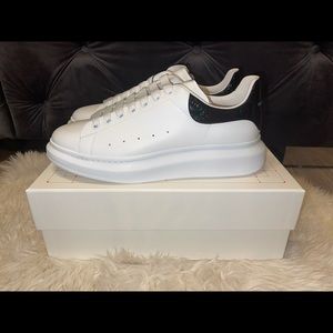 Men’s Alexander McQueen Oversized Sneaker